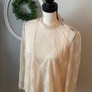 Line & Dot high neck long sleeve lace top lined Size large 8-10 Ivory Romantic